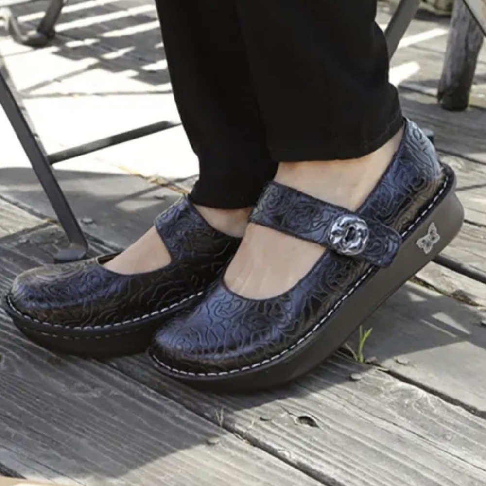 Alegria Paloma Black Embossed Rose Leather Mary Jane Silver Side Button Size 6.5